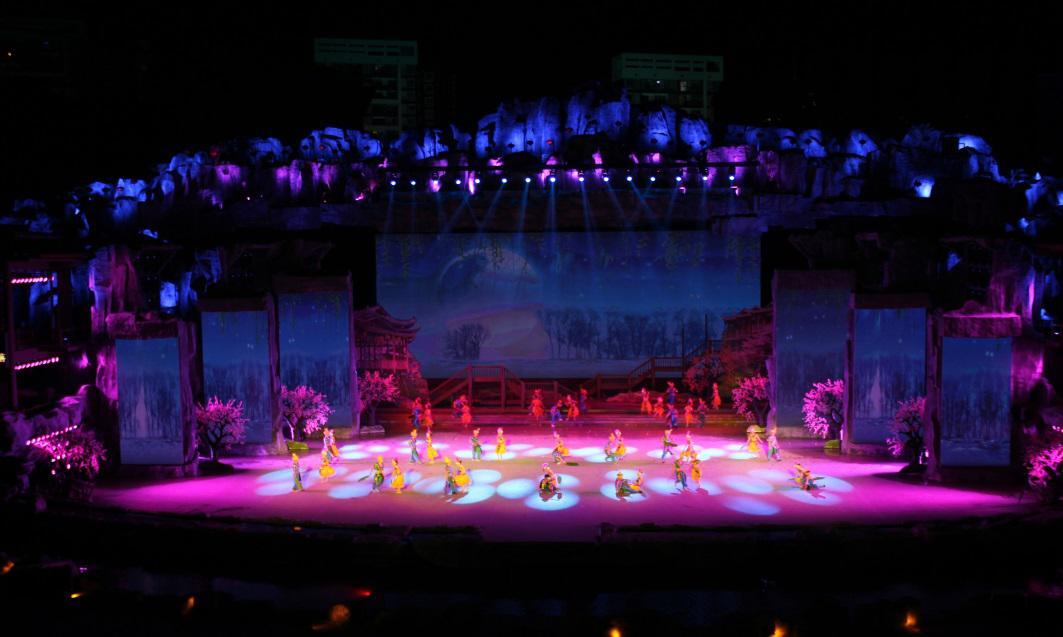 恭喜我公司順利完成重慶酉陽縣桃園大舞臺(tái)工程初步驗(yàn)收成功 